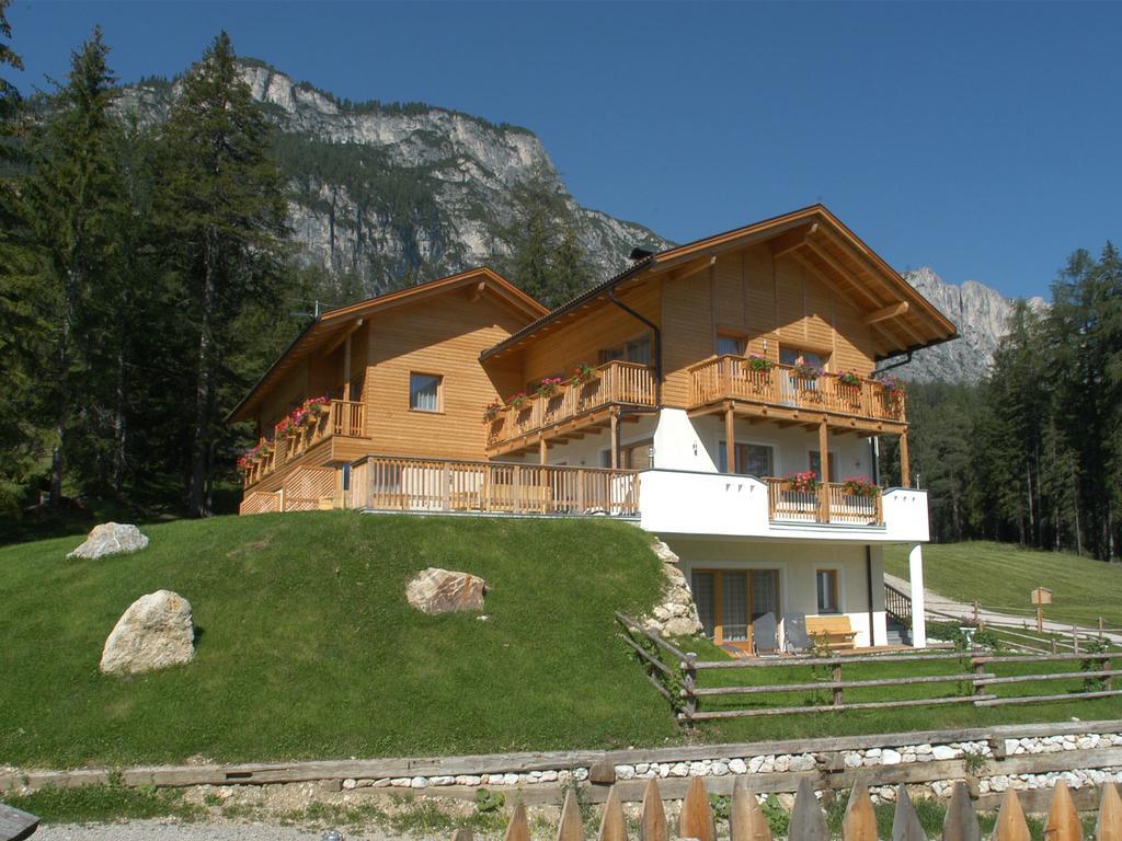 Chalet Susi 拉维拉 外观 照片
